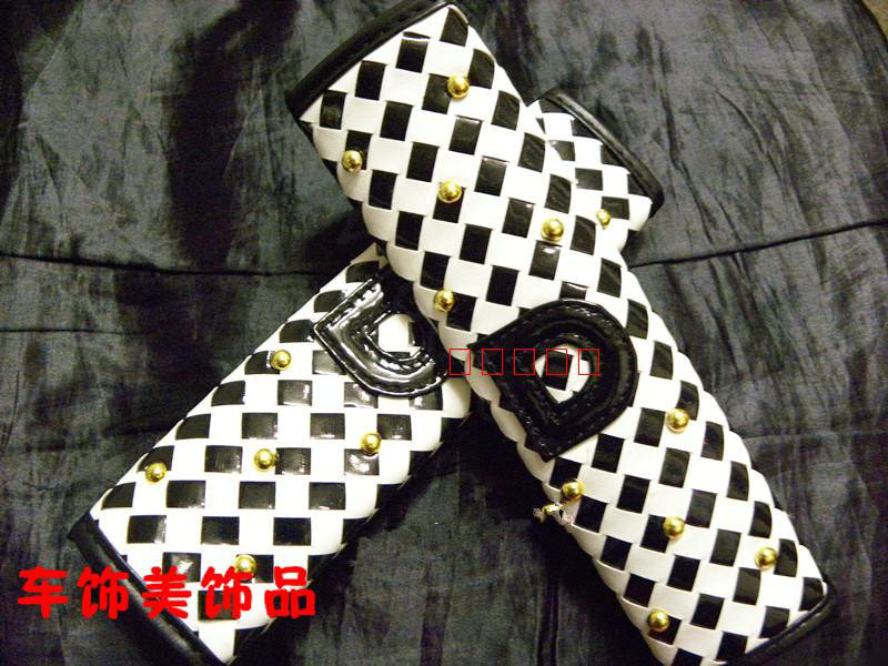 Funky Zebra Print PU Leather Automobile Seat Safety Belt Covers Car Decoration 2pcs - White