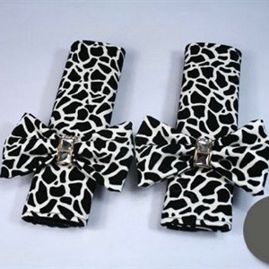 White Bowknot Leopard Print PU Leather Automobile Seat Safety Belt Covers Car Decoration 2pcs - White