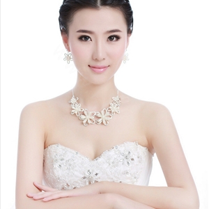 Elegant Bride Pearl Flower Rhinestone Crystal Bridal Hair Crowns Tiaras Wedding Accessories