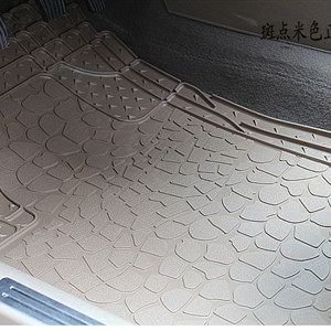 Classic Good PVC Plastic Universal Waterproof Auto Foot Carpet Car Floor Mats 5pcs Sets - Brown