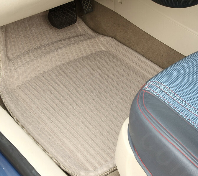 Classic Vehicle Universal Auto Carpet Waterproof Car Floor Mats PVC 5pcs Sets - Beige