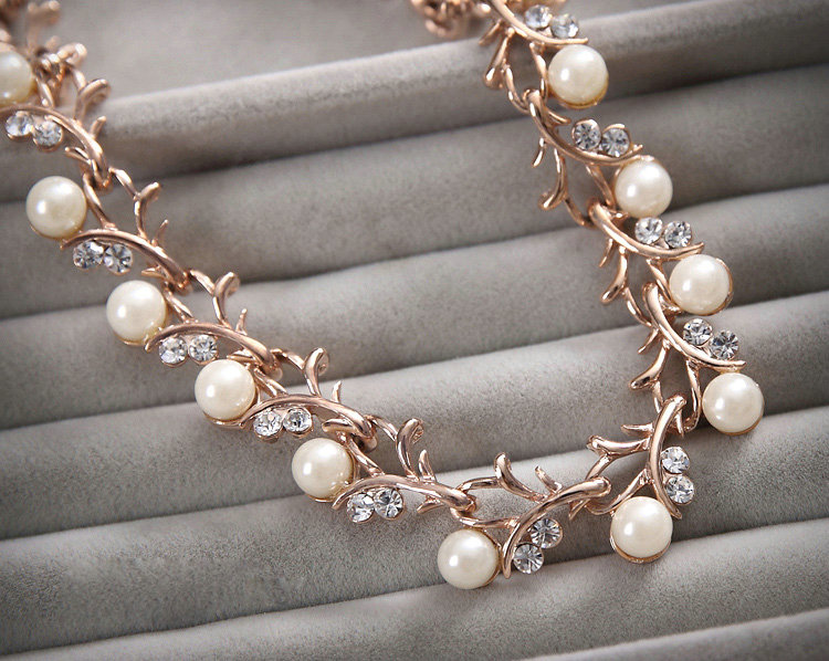 Classic Gold Wedding Bridal Accessories Simple Pearl Crystal Necklace Earrings Sets