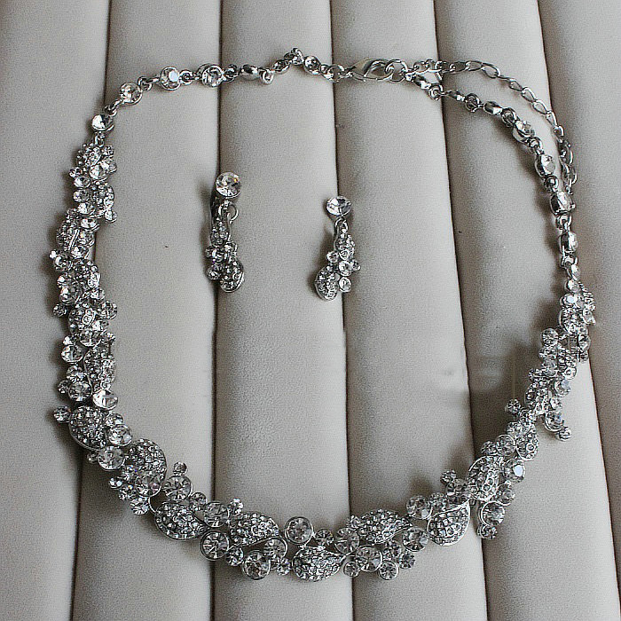 Classic High Quality Wedding Banquet Jewelry Sets Flower Stud Earrings & Bridal Crystal Necklace