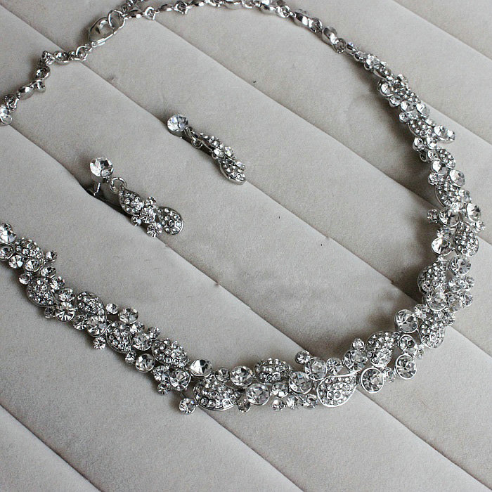 Classic High Quality Wedding Banquet Jewelry Sets Flower Stud Earrings & Bridal Crystal Necklace