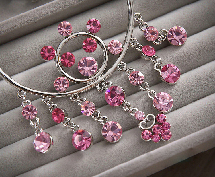 Classic Pink Wedding Bridal Accessories Elegant Tassel Crystal Necklace Earrings Sets