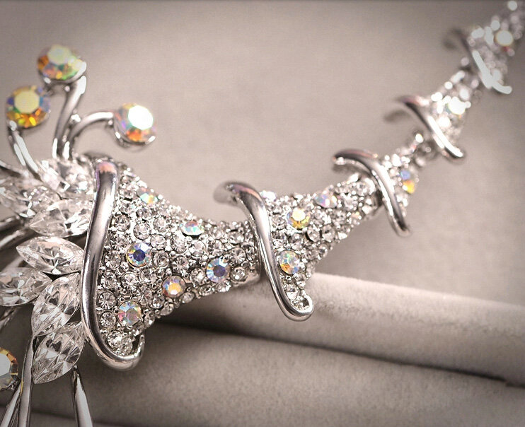 Classic Silver Plated Wedding Bridal Jewelry Butterfly Peacock Crystal Necklace Earrings Sets