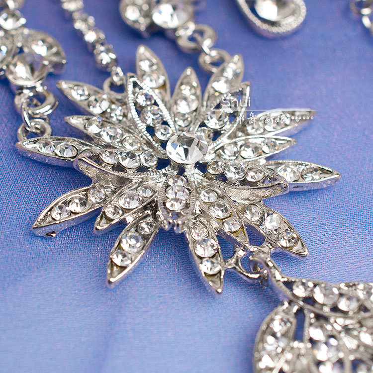 Elegant Wedding Headdress Jewelry Flower Crystal Tassel Bridal Headband Rhinestone Hair Accessories