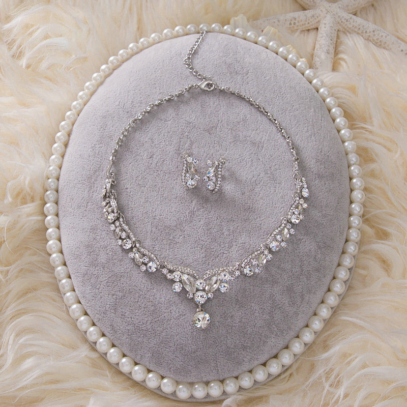 High Quality Fashion Wedding Banquet Jewelry Sets Crystal Stud Earrings & Bridal Necklace