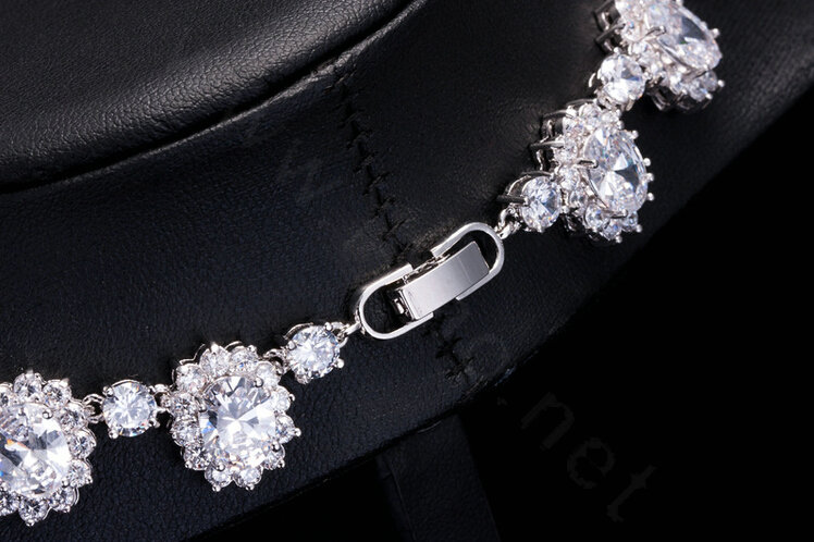 Luxury Banquet Wedding Jewelry Sets Diamond Flower Stud Earrings & Bridal Zircon Statement Necklace