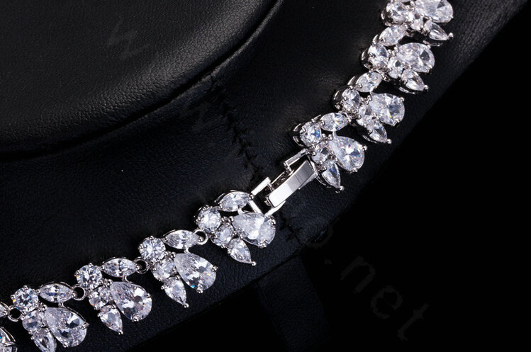 Luxury Banquet Wedding Jewelry Sets Tassel Blue Water-drop Diamond Stud Earrings & Bridal Zircon Statement Necklace
