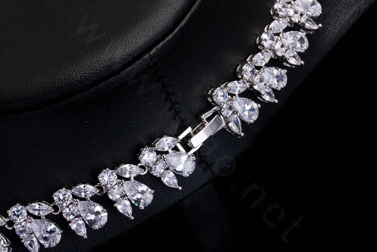 Luxury Banquet Wedding Jewelry Sets Tassel Red Water-drop Diamond Stud Earrings & Bridal Zircon Statement Necklace