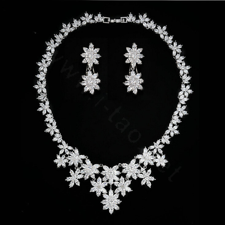 Luxury Elegant Banquet Wedding Jewelry Sets Diamond Flower Earrings & Bridal Zircon Statement Necklace