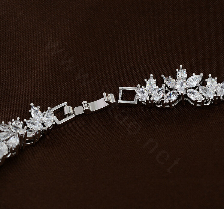 Luxury Elegant Banquet Wedding Jewelry Sets Diamond Flower Earrings & Bridal Zircon Statement Necklace