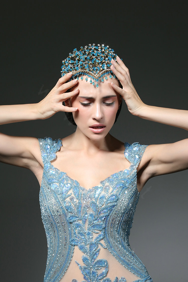 Luxury European Wedding Jewelry Blue Tassel Crystal Tiaras Bridal Crown Rhinestone Hair Accessories
