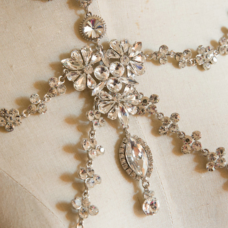 Luxury Fashion Wedding Jewelry Crystal Flower Bridal Necklace Rhinestone Tassel Shoulder Accessories
