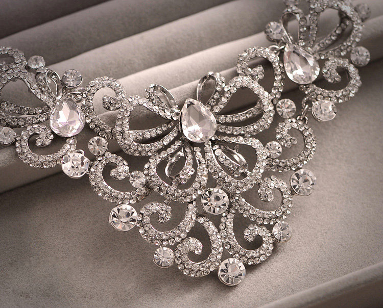 Luxury Silver plate Butterfly Wedding Bridal Clear Crystal Necklace Earrings Tiara Sets