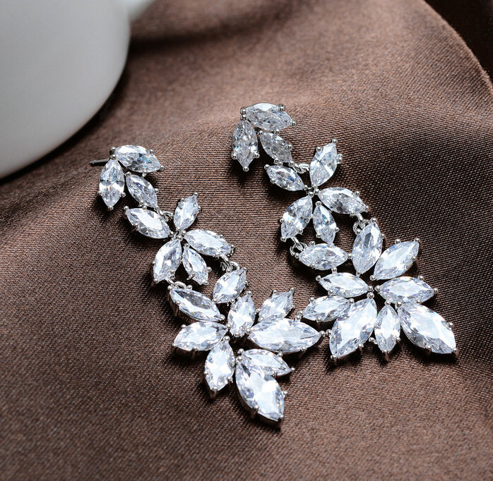 Luxury Wedding Banquet Jewelry Sets Diamond Flower Earrings & Bridal AAA Zircon Statement Necklace