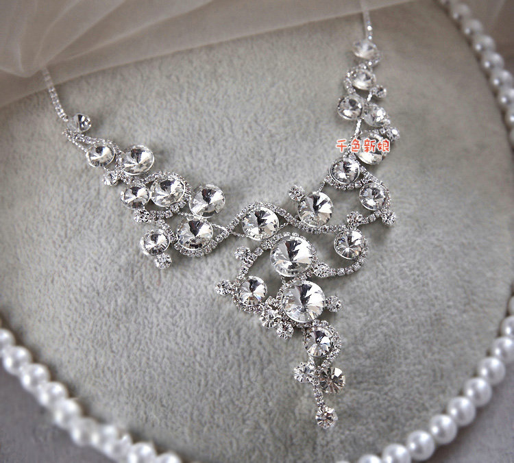 Luxury Wedding Bridal Accessories Rhinestone Crystal Elegant Tiara Necklace Earrings Sets