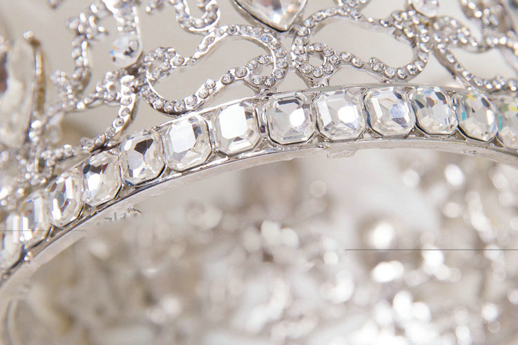 Luxury Wedding Jewelry Crystal Large Domain Tiaras Bridal Rhinestone Crown Hair Accessories