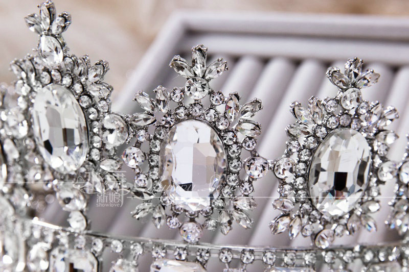 Luxury Wedding Jewelry Crystal White Large Ring Tiaras Bridal Rhinestone Crown Hair Accessories