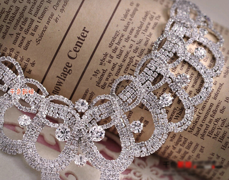 Luxury Wedding Jewelry Set for Bridal Crystal Hollow Flower Tiara & Earrings & Necklace Sets