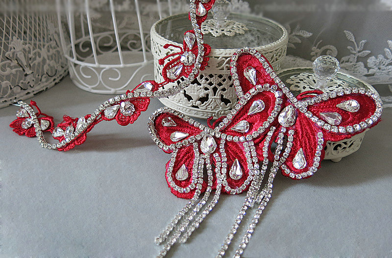 New Unique Crystal Tassel Hairwear Bridal Red Lace Butterfly Hair Headband Wedding Hair Accessories