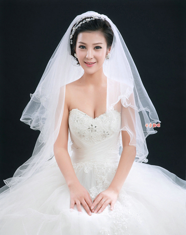 Classic Romantic Cathedral Crimping Fluffy Multilayer White Bridal Wedding Veil / Bride Care Cloth
