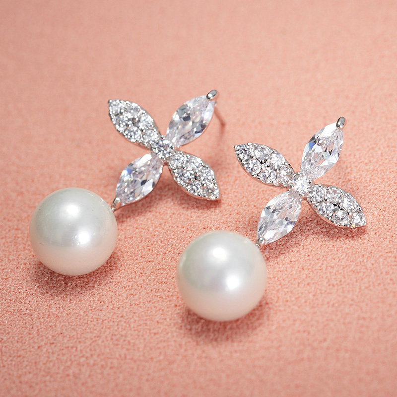 Elegant Wedding Bridal Europe Clovers Pearl Zircon Eardrop Earrings Woman Jewelry