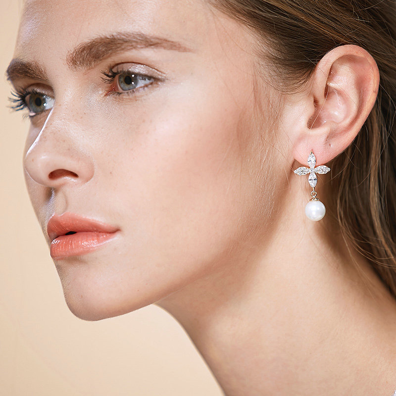 Elegant Wedding Bridal Europe Clovers Pearl Zircon Eardrop Earrings Woman Jewelry