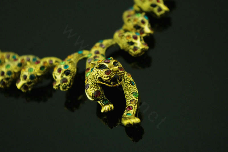 Europe Fashion Exaggeration Women Gold-plated Punk Metal Diamond Cheetahs Bib Necklace Clavicle Chain