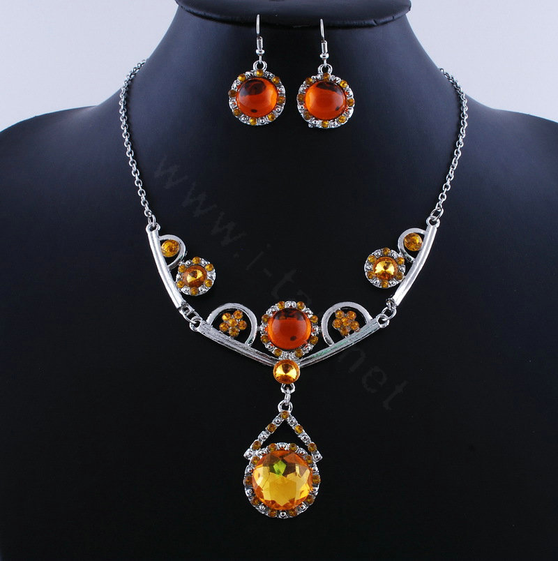 High quality Retro Wedding Bridal Alloy Circular Yellow Rhinestone Pendant Necklace Earrings Set Bridesmaid