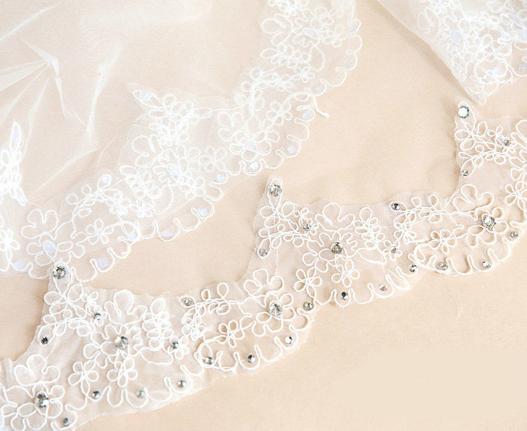 Luxury Cathedral Long Handmade Lace Flower Rhinestone Bridal Wedding Veil Bride Deco
