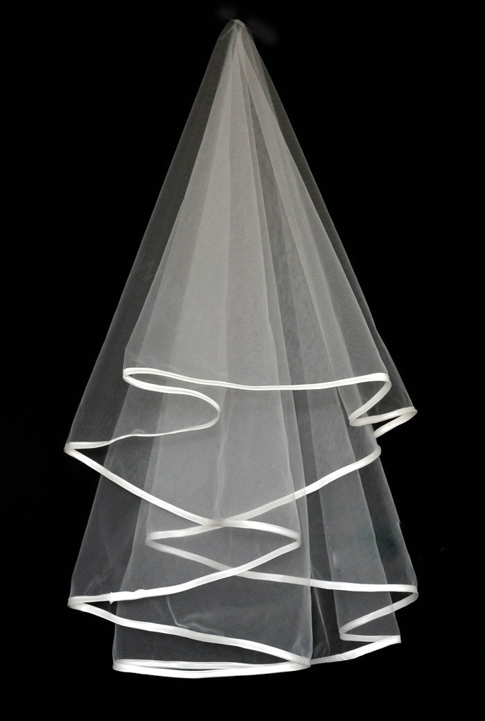 Romantic Cathedral Multilayer 150cm Length Satin Edge Bridal Wedding Veil Hot Sell