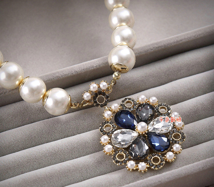 Simple Banquet Wedding Jewellery Bridal Flower Rhinestone Crystal Pearls Necklace
