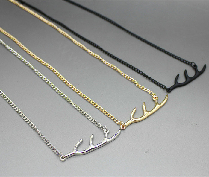 Unique Fashion Simple Women Black Gold-plated Short Metal Branch Shape Necklace Clavicle Chain