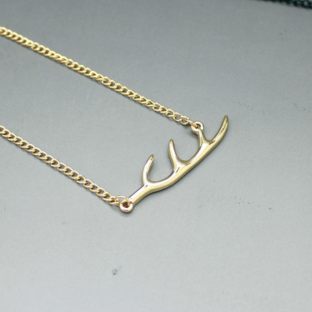 Unique Fashion Simple Women Golden Gold-plated Short Metal Branch Shape Necklace Clavicle Chain