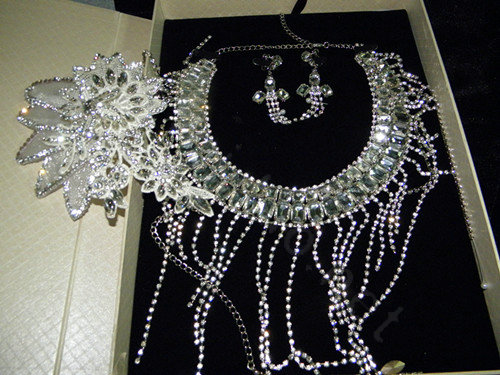 Calssic Bride Delicate Lace Flower Rhinestone Tassel Wedding Necklace Bridal Shoulder Chain Dress Jewelry