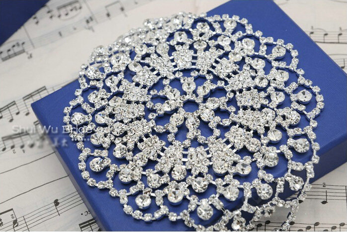 Calssic Rhinestone Married Bridal Hand Bracelet Wedding Jewelry Crystal Hollow Armlet Chain