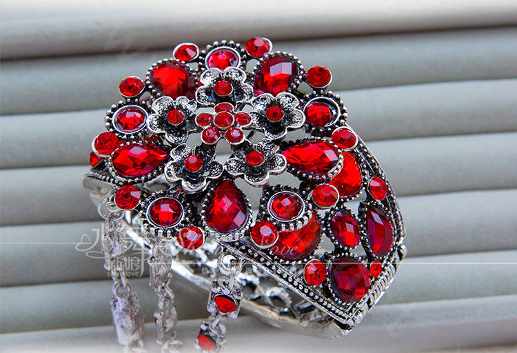 European Retro Red Rhinestone Flower Bridal Bracelet Wedding Dress Crystal Bangle Chain Jewelry