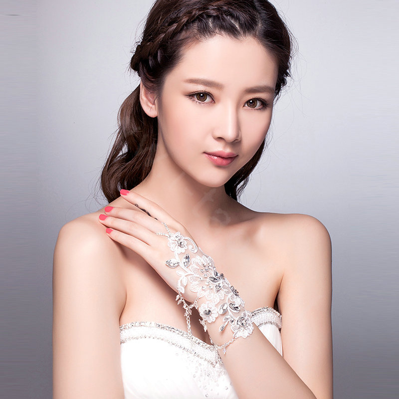 Fashion Delicate Lace Flower Rhinestone Bracelet Bridal Wedding Adjustable Wrap Hand Chain Accessories