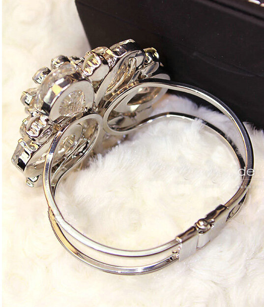 Fashion Large Rhinestone Flower Bridal Wrap Bracelet Wedding Stage Dress Crystal Bangle Chain Jewelry