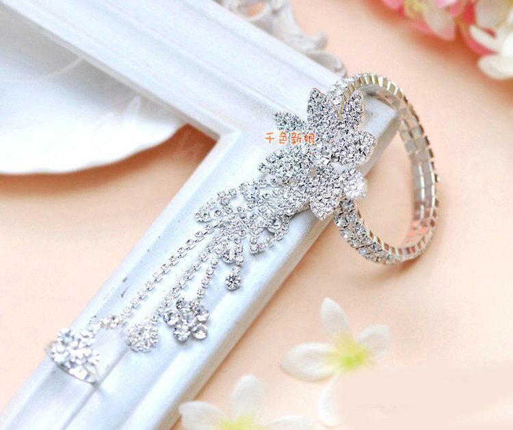 Fashion Shinning Rhinestone Flower Bracelet And Ring Tassel Chain Bridal Accessories Wedding Jewelry
