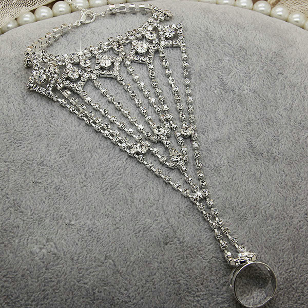 Hot sales Hollow Rhinestone with Ring Bracelet Bridal Wedding Crystal Stage Hand Chain Accessories