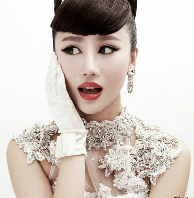 Luxurious Bride Delicate Lace Flower Crystal Wedding Necklace Rhinestone Bridal Shoulder Chain Jewelry