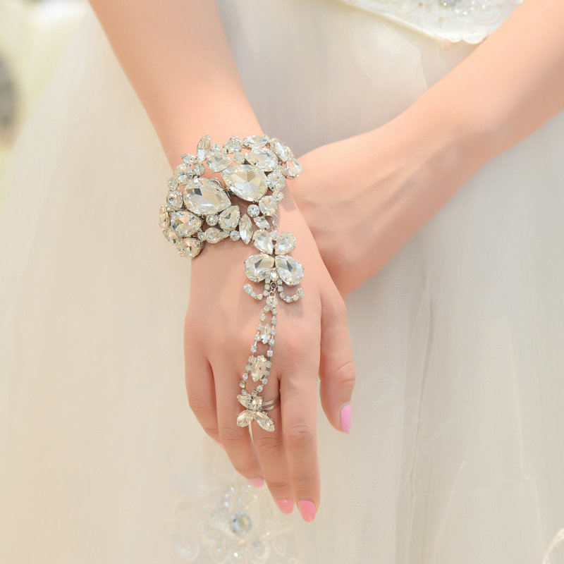 New Fashion Butterfly Designs Bridal Wrap Bracelet Big Rhinestone Wedding Bangle Chain Jewelry