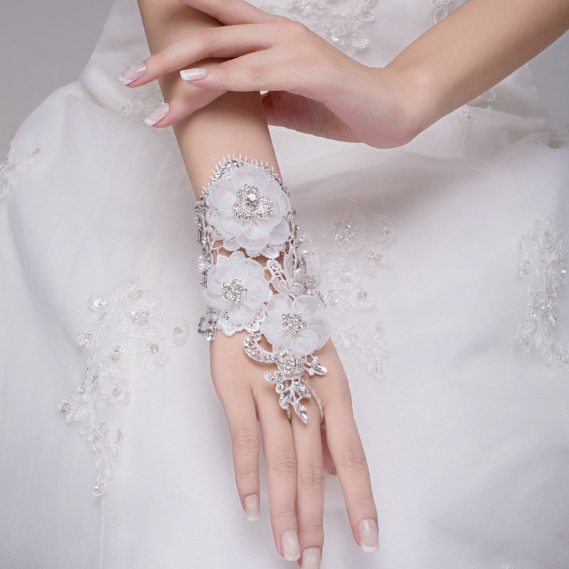 New Pearl Rhinestone Lace Flower Bridal Wristlet Wedding Dress Crystal Bracelet Chain Accessories