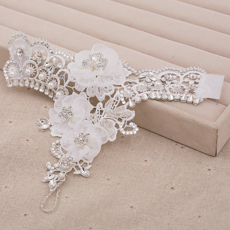 New Pearl Rhinestone Lace Flower Bridal Wristlet Wedding Dress Crystal Bracelet Chain Accessories