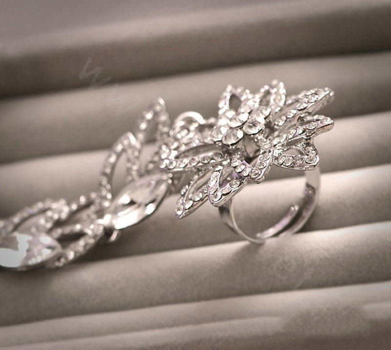 New Women Big Flower Rhinestones Alloy Fashion Bridal Wedding Wrap Bracelet Bangle Hand Chains Jewelry