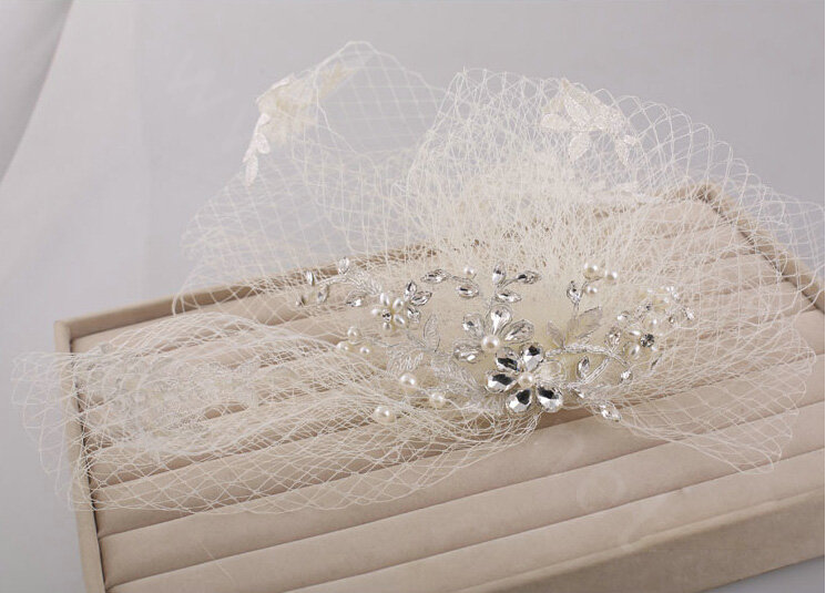 Princess Crystal Pearl Lace Gauze Bridal Fascinator Wedding Dress Prom Face Veils Hair Clip Accessories