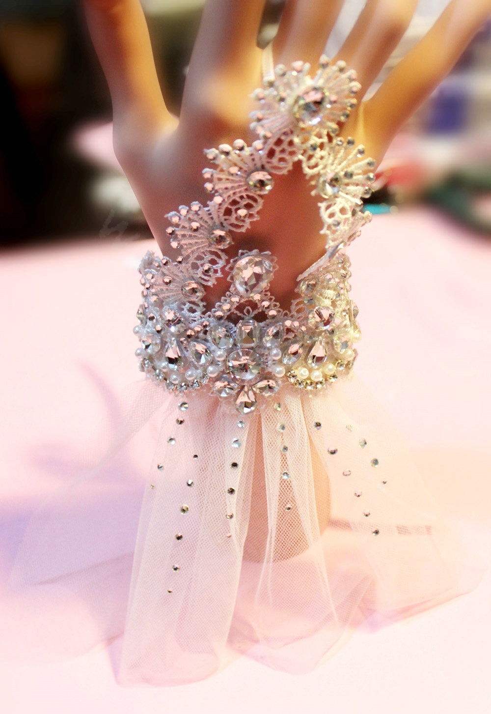 Princess Hollow Lace Rhinestone Bridal Wristlet Wedding Dress Perform Nail Bead Gauze Bracelet Accessories